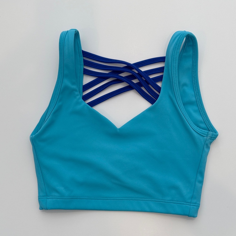 Tiger Friday Caroline crop CXL